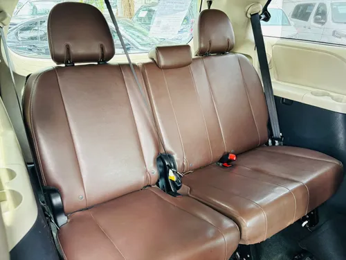 Toyota Sienna 3.5 Limited V6 At