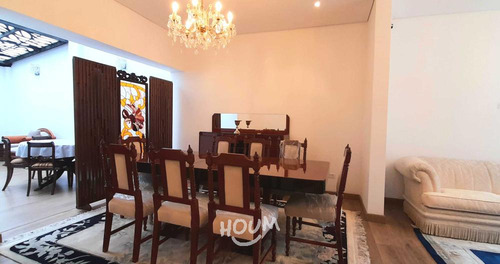 Casa En Palermo. 2 Habitaciones, 240 M², Id: 155093