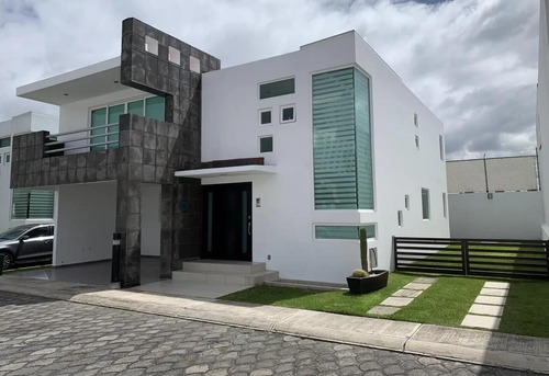Imagen 1 de 30 de Casa En Condominio - Metepec