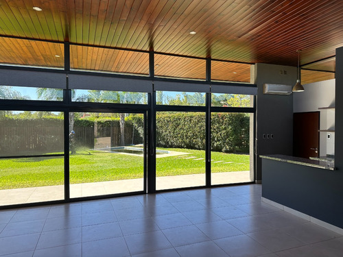 Casa Moderna En Barrio Privado Las Almenas