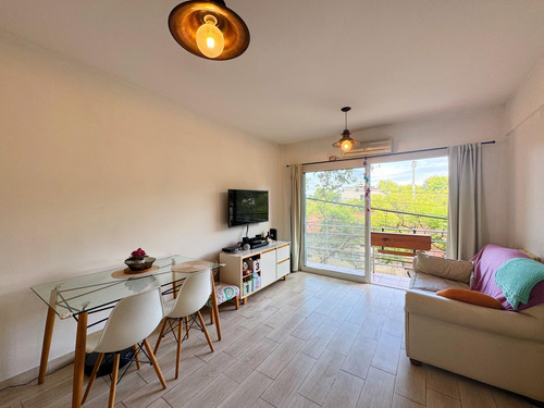 Departamento En Venta Con Cochera En Victoria