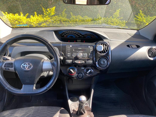 Etios Sedan 1.5 Xls Flex Top De Linha, Completo - Cor Branco