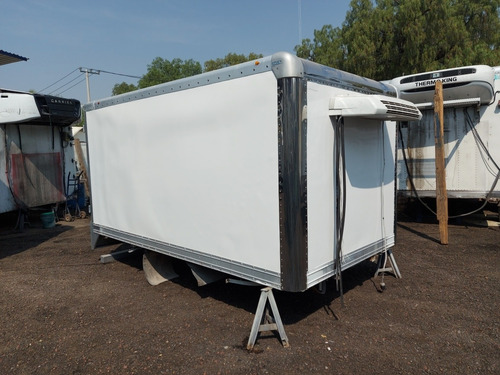Caja Refrigerada De 4 Metros De Largo Para 6 Tarimas