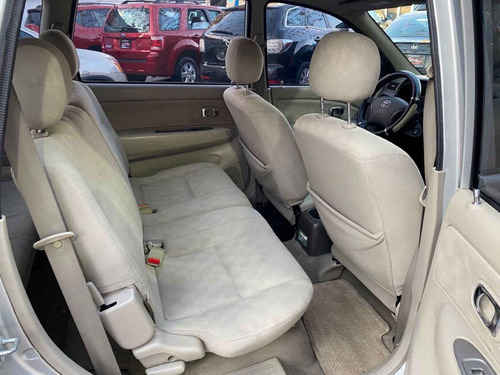 Imagen 10 de 10 de Toyota Avanza 2009 5p Hi 5vel