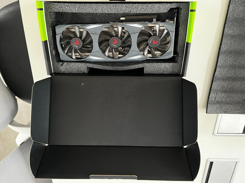 Placa De Video Pny Xlr8 Gaming Geforce Rtx 3090 Epic-x Rgb (Usado)