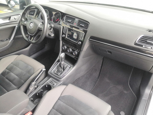 Imagen 14 de 15 de Volkswagen Golf 2017 1.4 Highline Dsg At