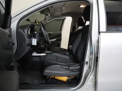 Nissan Frontier XE DSL 2.3 AT TD 6AB 4X4