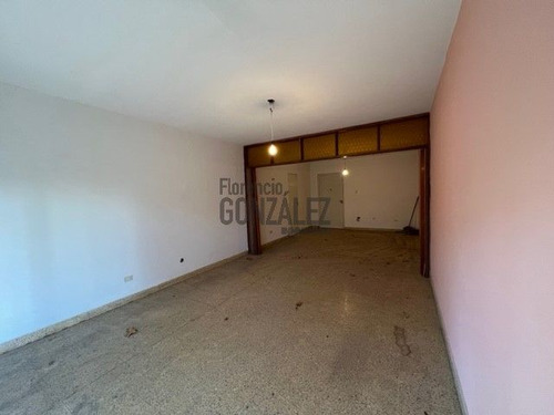 Imagen 17 de 23 de Piso Unico - A Mejorar - Oportunidad