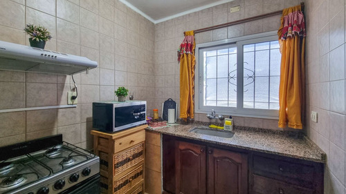 Casa 3 Ambientes Venta Lobos Con Jardin Y Quincho