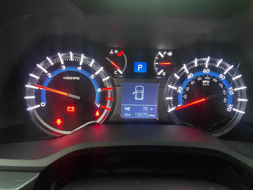 Imagen 9 de 14 de Toyota 4runner 4x2 2019