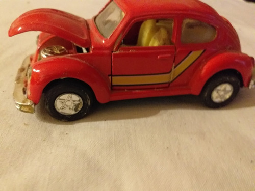 Auto Escarabajo Volkswagen Escala 1:36 Rojo Abre Capo 12 Cm