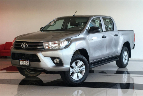 Imagen 1 de 15 de Toyota Hilux Cabina Doble Sr 2019