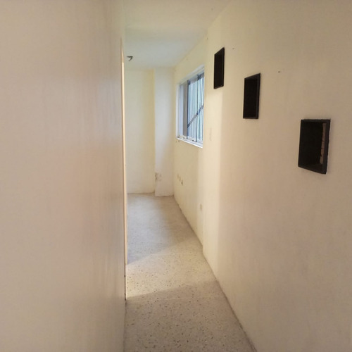 Imagen 4 de 23 de Global Alquila Apartamento En Paraparal, Res. Copoazu (gla-1153)