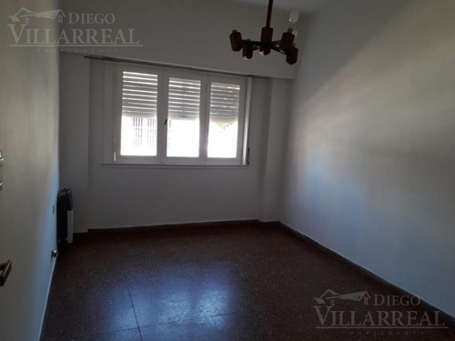 Imagen 4 de 12 de Ph - 2 Amb - Al Frente - Permuta - Morón - Venta - Patio - Departamento - Planta Baja