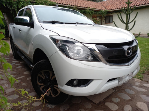 Camioneta Mazda Bt50 4x4 Impecable, Mantenciones Al Dia