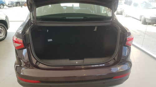 Imagen 13 de 25 de Fiat Cronos Drive 1.3 Pack Conect. 1.3 My23