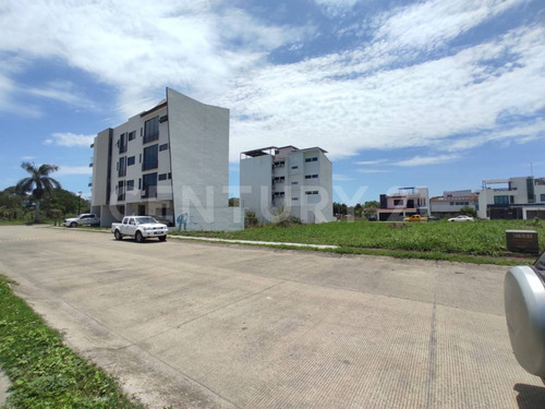 Lote En Fluvial Vallarta