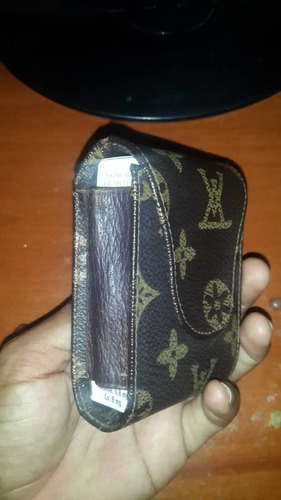 Imagen 3 de 7 de Cigarrera Con Diseño De Louis Vuitton Usada