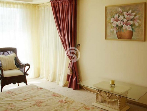 Apartamento En Brava, 3 Dormitorios *- Ref: 2701