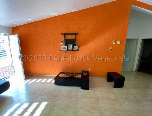 Milagros Inmuebles Casa Venta Barquisimeto Lara Av Libertador Zona Este Patarata Economica Residencial Economico Código Inmobiliaria Rent-a-house 24-13154