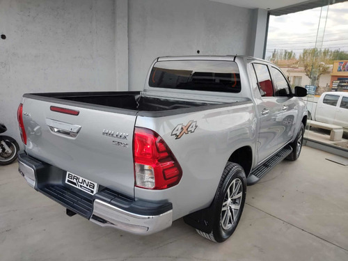 Imagen 3 de 8 de Toyota Hilux 2016 2.8 Cd Srx 177cv 4x4 At