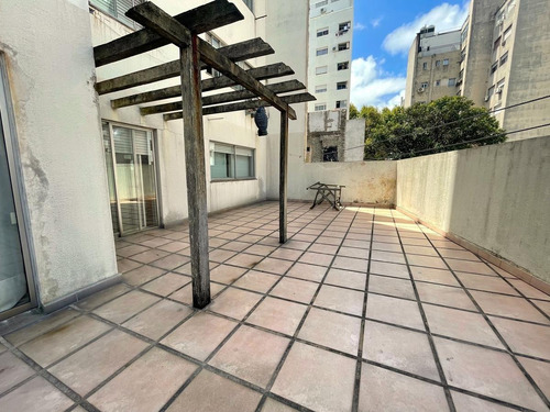 Imagen 25 de 25 de Venta Apartamento Pocitos Cuatro Dormitorios Dos Garages Dos Patios Servicio