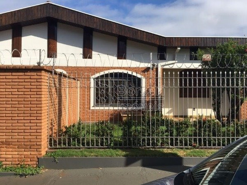 Imagem 1 de 6 de Venda De Casas / Padrão Na Cidade De Araraquara 7620