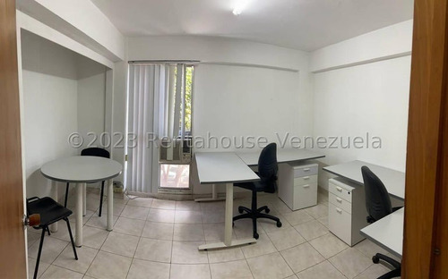 Imagen 5 de 9 de Se Alquila Oficina En Bello Campo