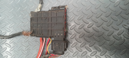 Modulo Fusibles Y Terminales Batería Jetta A4 99-2007 2.0 (Usado)