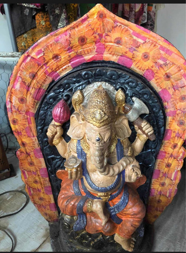 Ganesha Pintada Yeso
