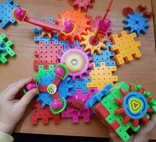 Brinquedo Educativo de Montar Engrenagem Maluca Com 81 Peças Steamtoy -  Bambinno - Brinquedos Educativos e Materiais Pedagógicos