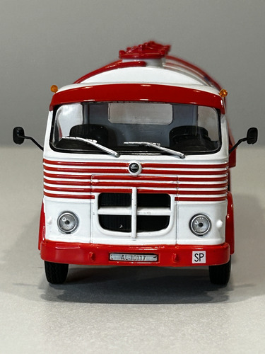 Camión Modelo Pegaso Comet 1065 Agua A Domicilio 1967 1/43