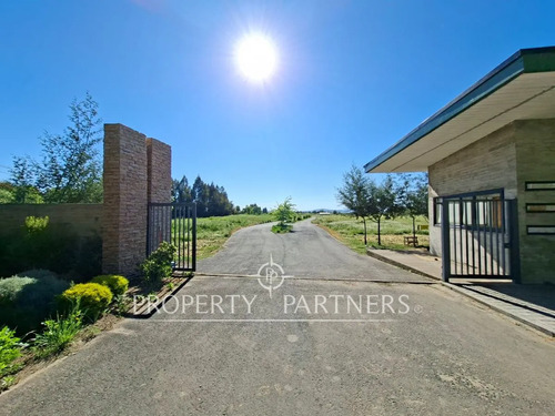 Exclusivo Condominio Cercano A Talca