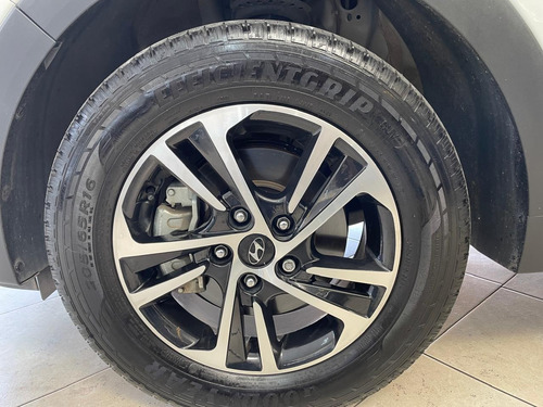 Hyundai Creta Attitude 1.6 flex automático