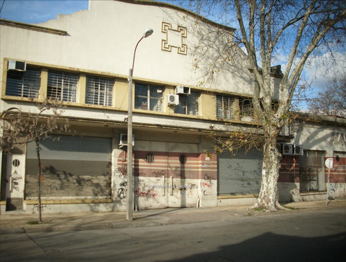 Gran Local Comercial E Industrial, Aprox 2000 M2.