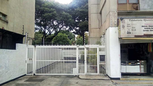 Imagen 9 de 9 de Se Vende Apto 92m2 2h+s/2b/1p Altamira Cod.6222