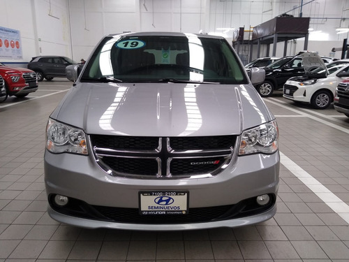 Imagen 2 de 15 de Dodge Grand Caravan 2019 3.6 Sxt Plus Piel At