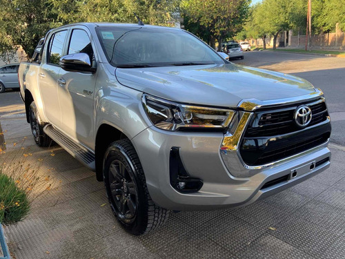 Toyota Hilux 2021 2.8 Cd Srv 177cv 4x4 At