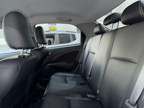 Toyota Etios 1.5 XLS SEDAN 16V FLEX 4P AUTOMÁTICO