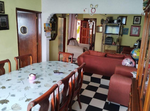 Casa Super Amplia Av. Escalerillas 228 Nezahualcóyotl (no Créditos)sjr