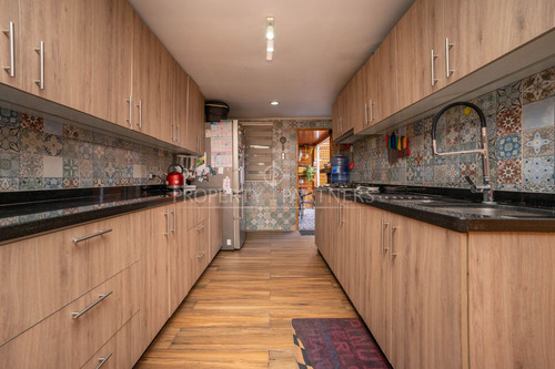 Acogedora Casa En Sector Residencial De Ciudad Del...
