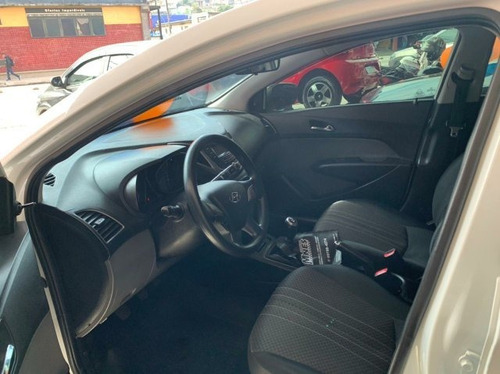 Imagem 4 de 10 de Hb20s 1.6 Comfort Plus 16v Flex 4p Manual