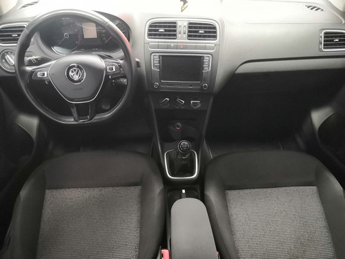 Imagen 12 de 15 de Volkswagen Polo 2020 1.6 L4 Sound Mt
