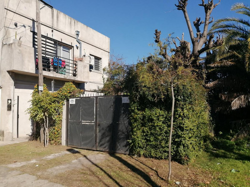 Imagen 3 de 28 de Ph Ideal 2 Familias - Benito P. Galdos Al 2100 - Quilmes Oeste