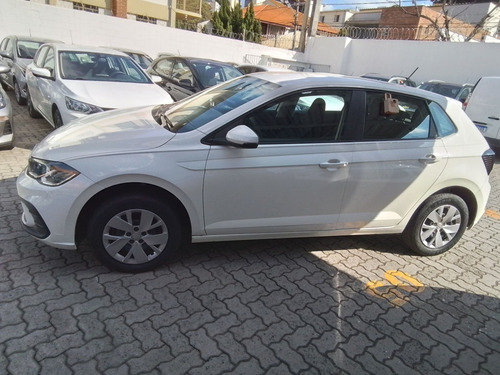 Volkswagen Polo 1.0 MPI MANUAL
