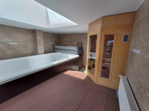Venta, Excelente Depto A Pasos De Manquehue 4d / 4b
