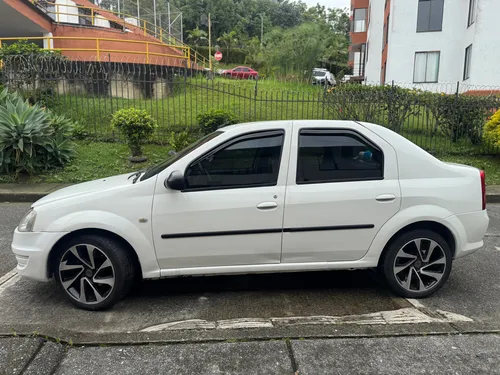 Renault Logan Expression