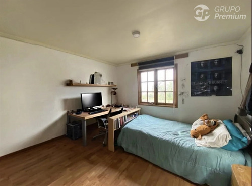 Casa En Venta De 3 Dorm. En Valparaíso