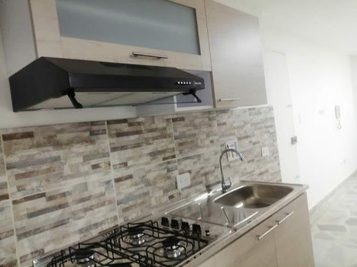 Imagen 3 de 6 de Apartamento En Arriendo Los Colores 622-17761