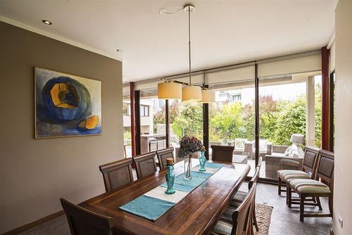 Venta De Casa Mediterránea En Bosques De Montemar